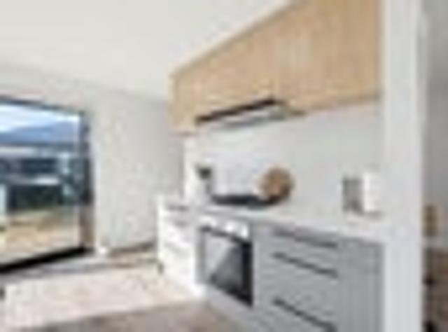 House for sale in Chaslands, Canterbury