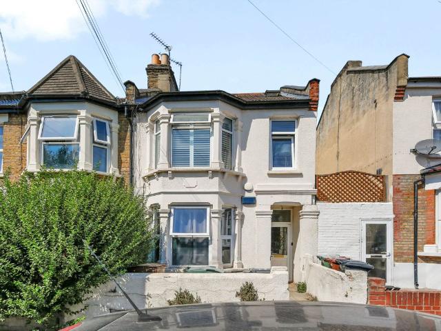 Apartment for rent in Leyton, Greater London