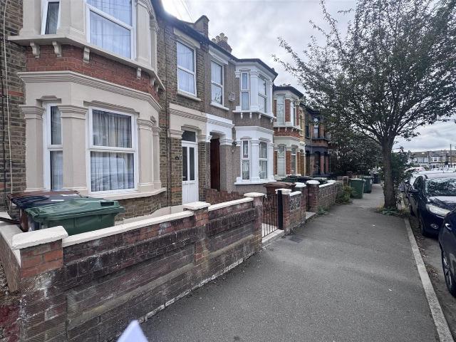 House for rent in Leyton, Greater London