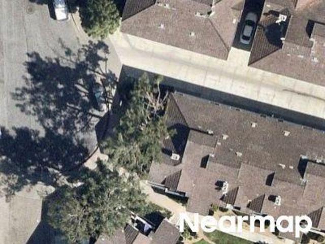 Condo for sale in Canyon Country, California