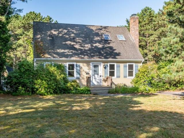 House for sale in Mashpee
