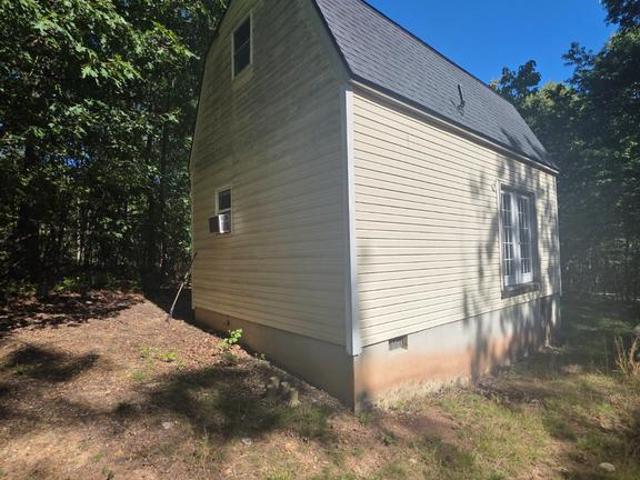 House for sale in Hedgesville, West Virginia
