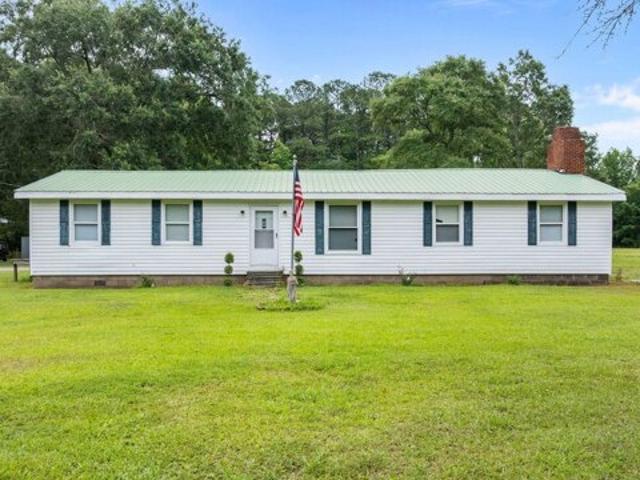 House for sale in Chocowinity, North Carolina