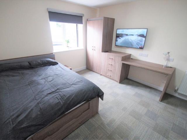 Studio for rent in Hillfields, West Midlands