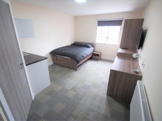 House for rent in Ball Hill District Centre, Coventry