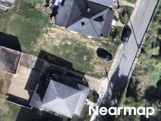 House for sale in Clarksburg, West Virginia