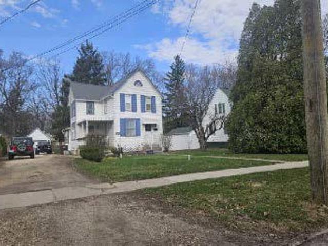 House for sale in Mchenry, Illinois