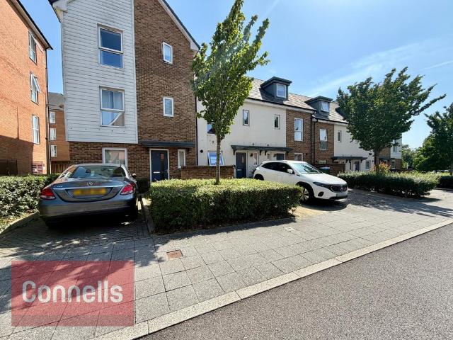House for rent in Kilnwood Vale, Horsham