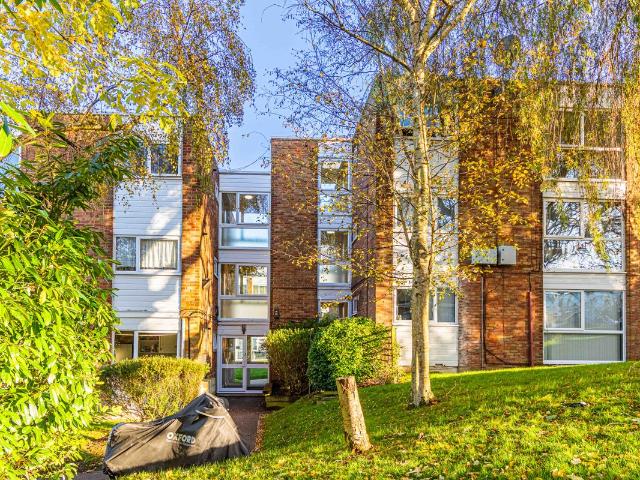 Studio for rent in Bushey