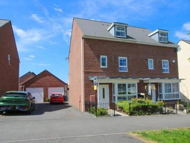 House for sale in Lyons, Greater London