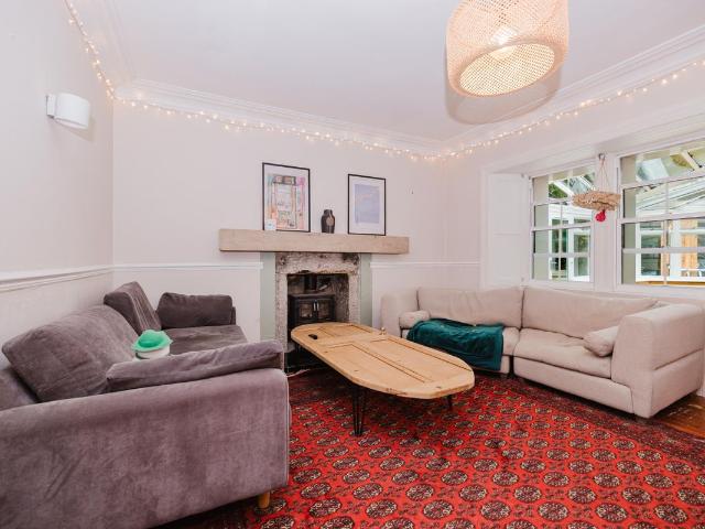 House for rent in Junction 2 Industrial Estate, City of Edinburgh