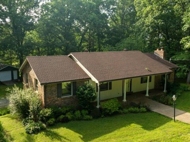 House for sale in White Bluff House for sale in White Bluff