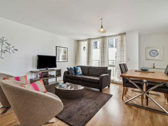 Apartment for rent in London Borough of Hounslow, Greater London