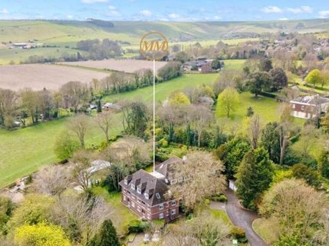 House for sale in Horsham, West Sussex