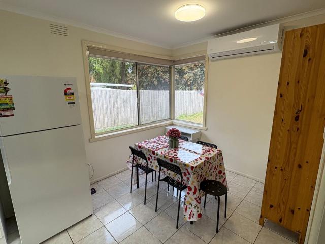 Room for rent in Camerons Creek, Victoria