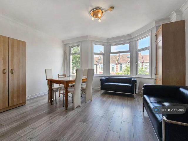 House for rent in Alperton, Greater London