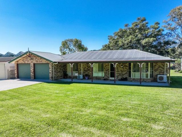Cottage for sale in Kings Creek, Queensland