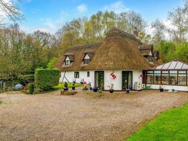 House for sale in Clayton Green, Andertons Mill