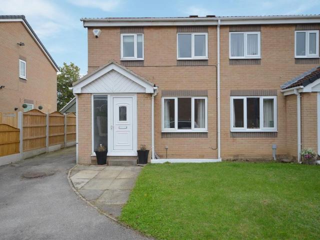 House for rent in Ellentrees, Wakefield
