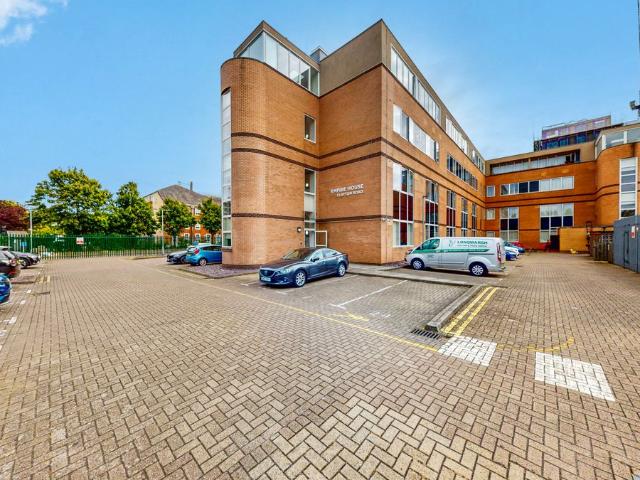 Apartment for rent in Hayes, Greater London