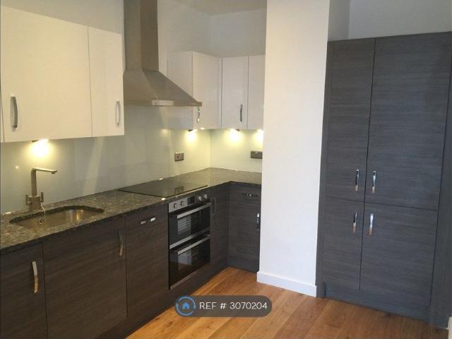 Apartment for rent in London Borough of Hillingdon, Greater London