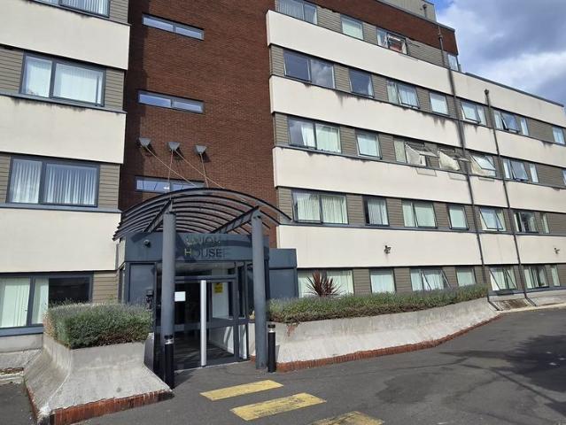 Apartment for rent in Hayes, Greater London