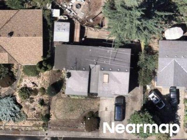 House for sale in Gladstone, Clackamas County