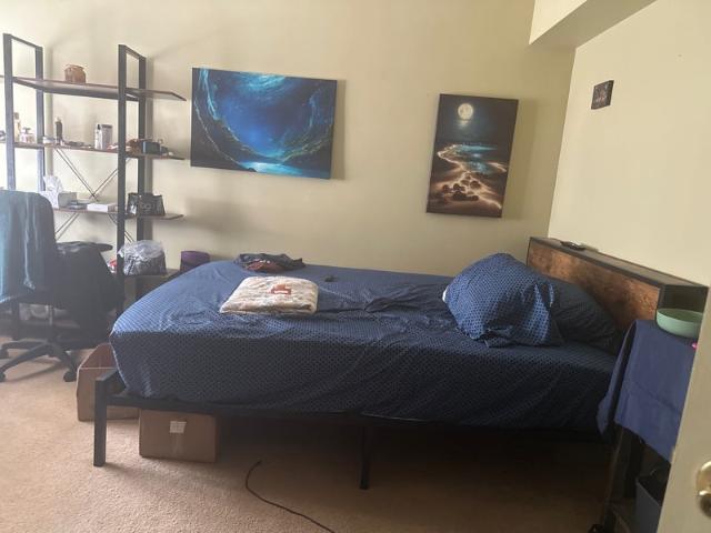 Room for rent in Canoga Park, California