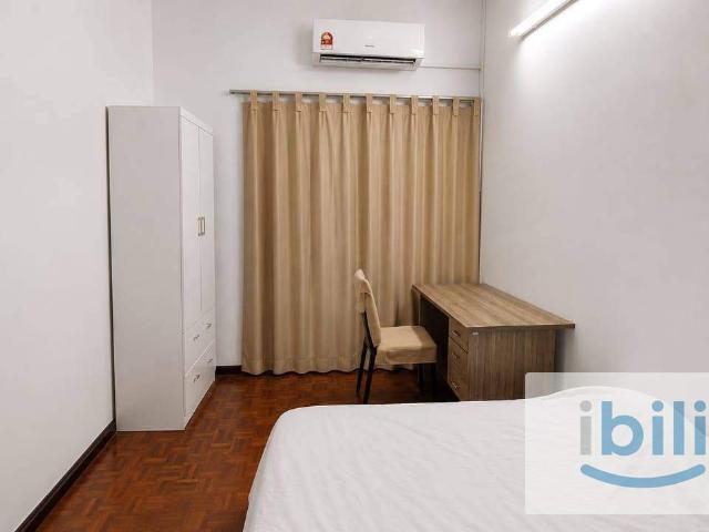 Room for rent in Petaling, Damansara Damai