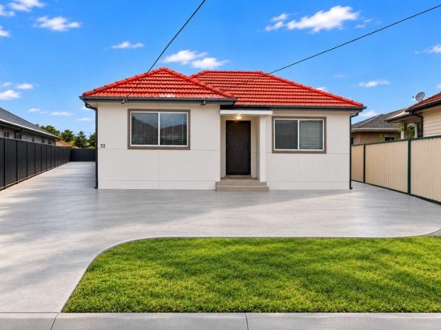 House for rent in Old Guildford, Sydney