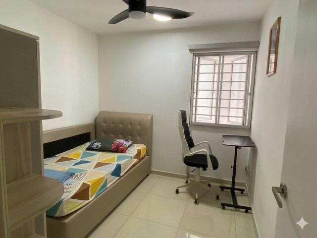 Room for rent