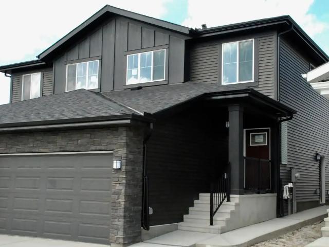 House for rent in Town of Cochrane, Alberta