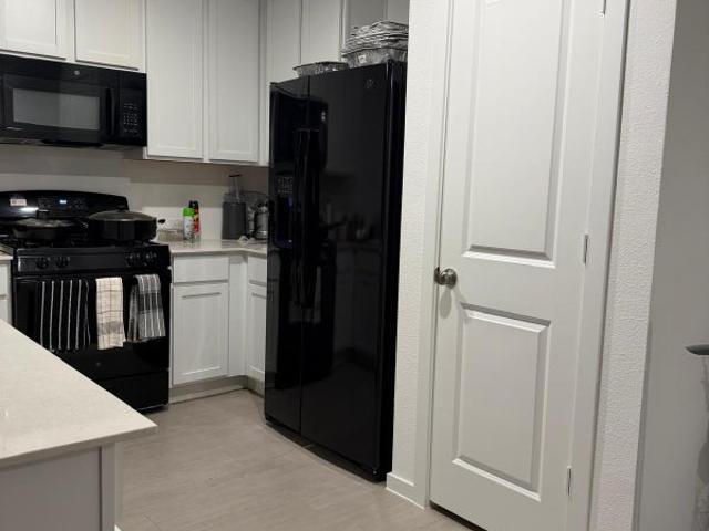 Room for rent in Arbordale Village, Dallas