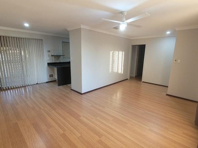 House for rent in Forrestfield, Western Australia