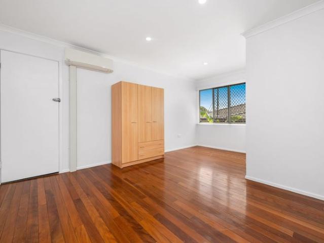 Apartment for rent in Wooloowin, Greater Brisbane