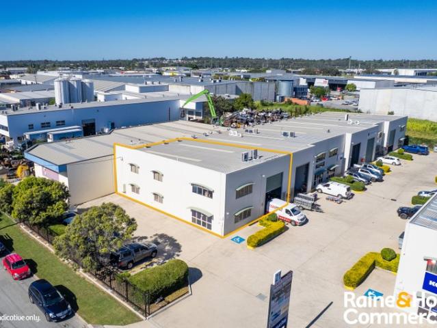 Warehouse for rent in Toombul, Queensland