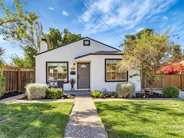 Room for rent in California