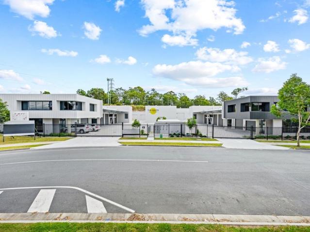 Warehouse for rent in Toombul, Queensland