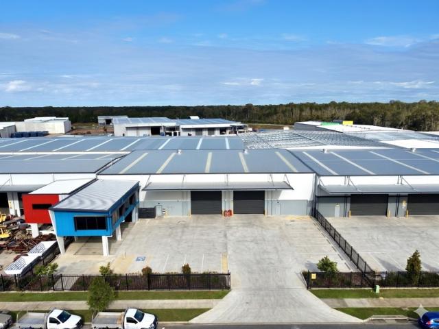 Warehouse for rent in Toombul, Queensland