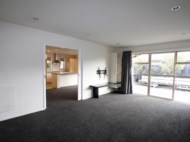 House for rent in Chaslands, Canterbury