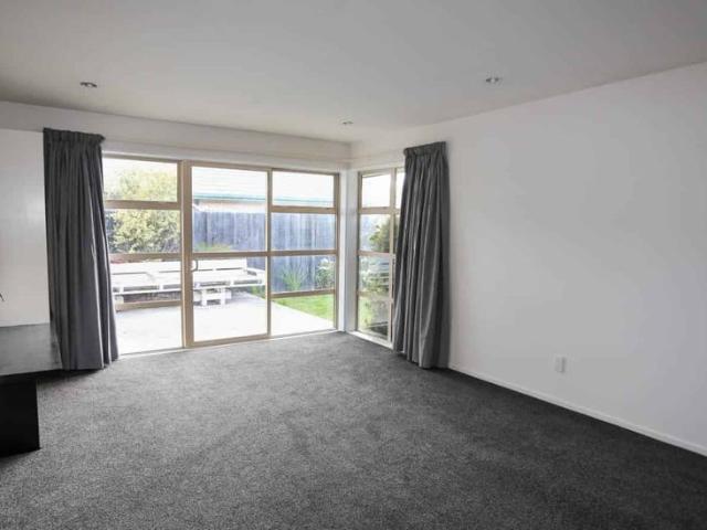 House for rent in Chaslands, Canterbury