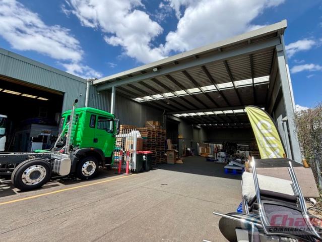 Warehouse for rent in Toombul, Queensland