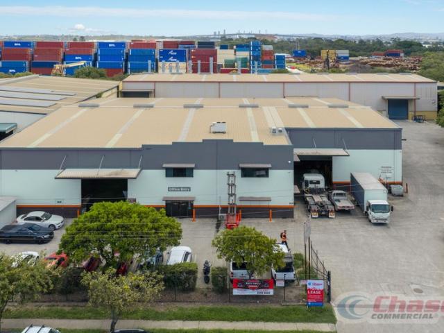 Warehouse for rent in Toombul, Queensland