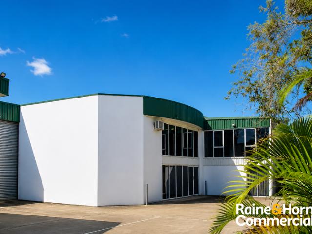 Warehouse for rent in Toombul, Queensland