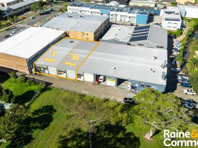 Warehouse for rent in Toombul, Queensland