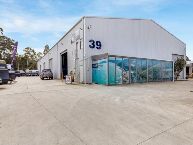 Warehouse for rent in Ambergate, New South Wales