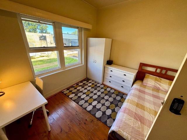 Room for rent in Horseshoe Creek, South Australia