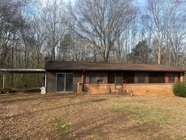 House for sale in Hiddenite, North Carolina