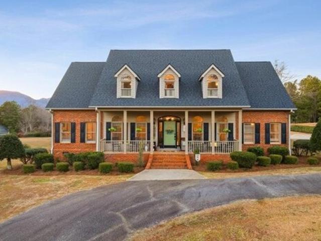 House for sale in Landrum