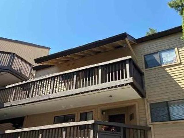 Condo for sale in Pleasant Hill, California